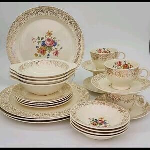 Vintage Taylor Smith & Taylor TST124 Dinnerware Set 4 Place Set 24-Pc 1940's
